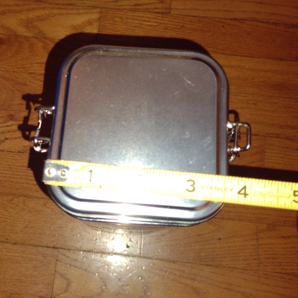 New Grey Goose Vodka metal tin - Picture 10 of 11